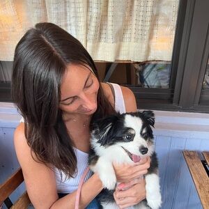 Meet your Posher, Emily